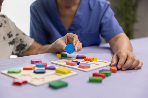 How Memory Care Communities Support Seniors with Dementia